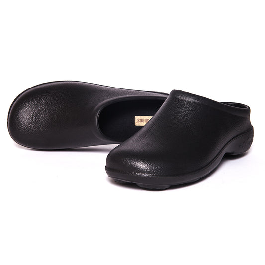 Men's Just Black Chunky Tread Clogs